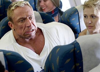 Motivation Monday Video of the Day! WE ARE NOT LIKE EVERYBODY ELSE – BE REAL – PUBLIC REACTIONS MOTIVATION