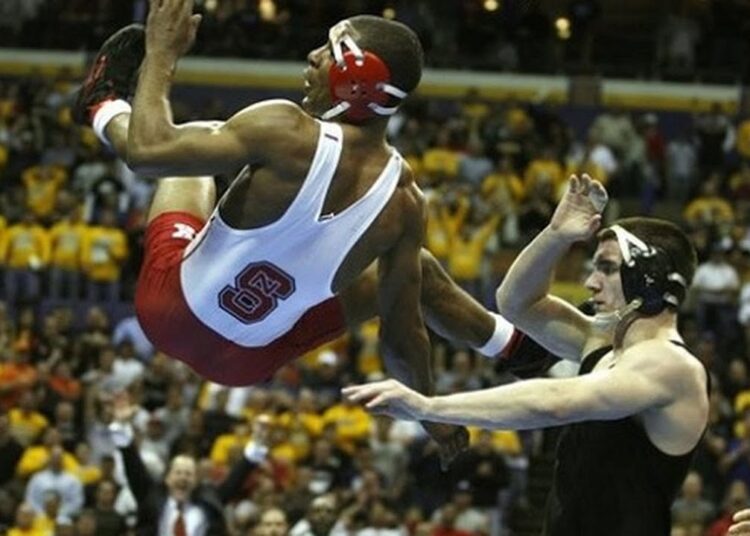 Throwback Thursday Video of the Day: Biggest College Upsets!